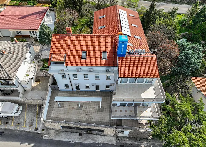 Hotel Villa Aurora